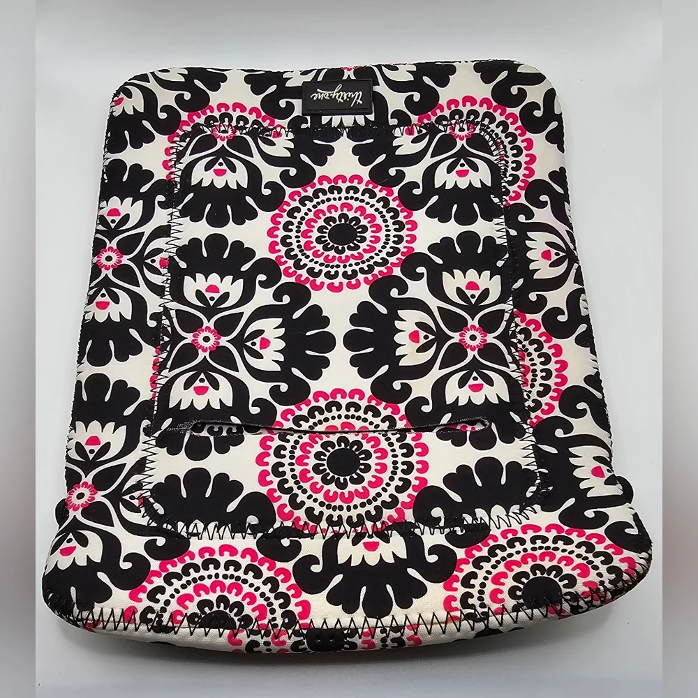 Thirty One Tote A Tablet Sleeve Case Soft Pink Pop Medallion Print 8 x 10 EUC